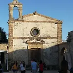 A Due Passi Dal Mare