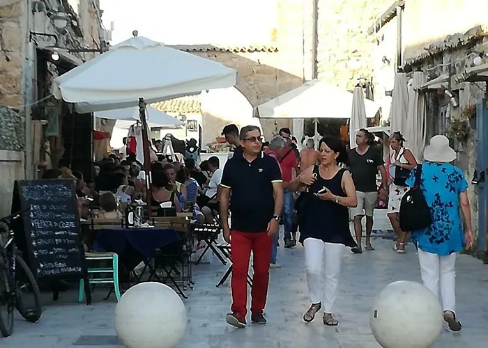A Due Passi Dal Mare *